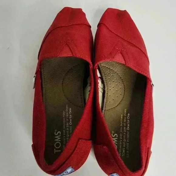 Tom's Women's Red Canvas Classic Minimalist Casual Comfy Slip On Shoes Size US 7 - Picture 6 of 11